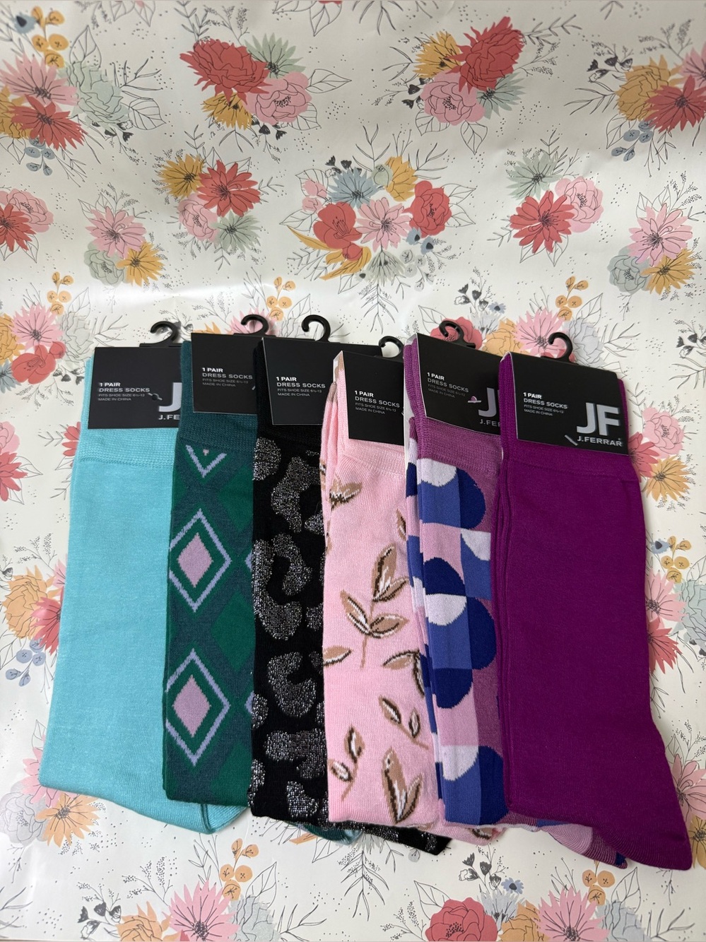 Men’s Dress Socks Bundle - 6 PAIRS